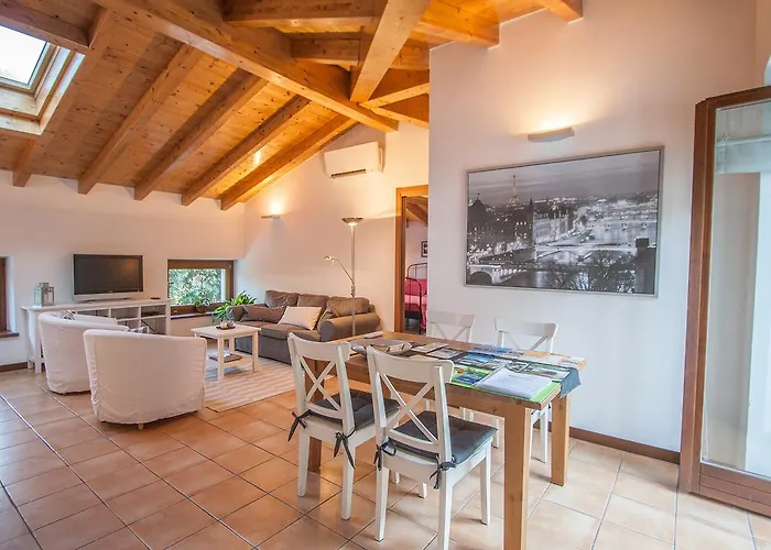 アパート Apartments Bellagio ベッラージョ